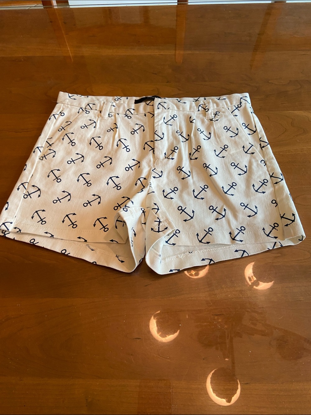 Harper Cream Shorts with Navy Anchor Print. Size 27